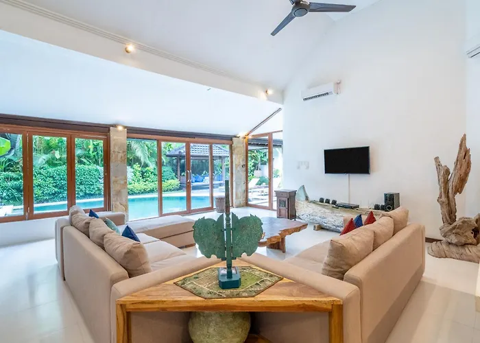 Aveli Seminyak (Bali)